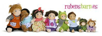 Varios tipos de muñecos